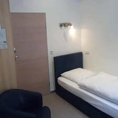 Hotel Alt - Tegel Berlino