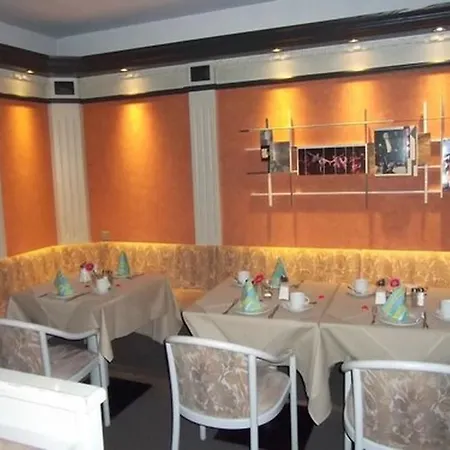 Alt - Tegel Hotel Berlim
